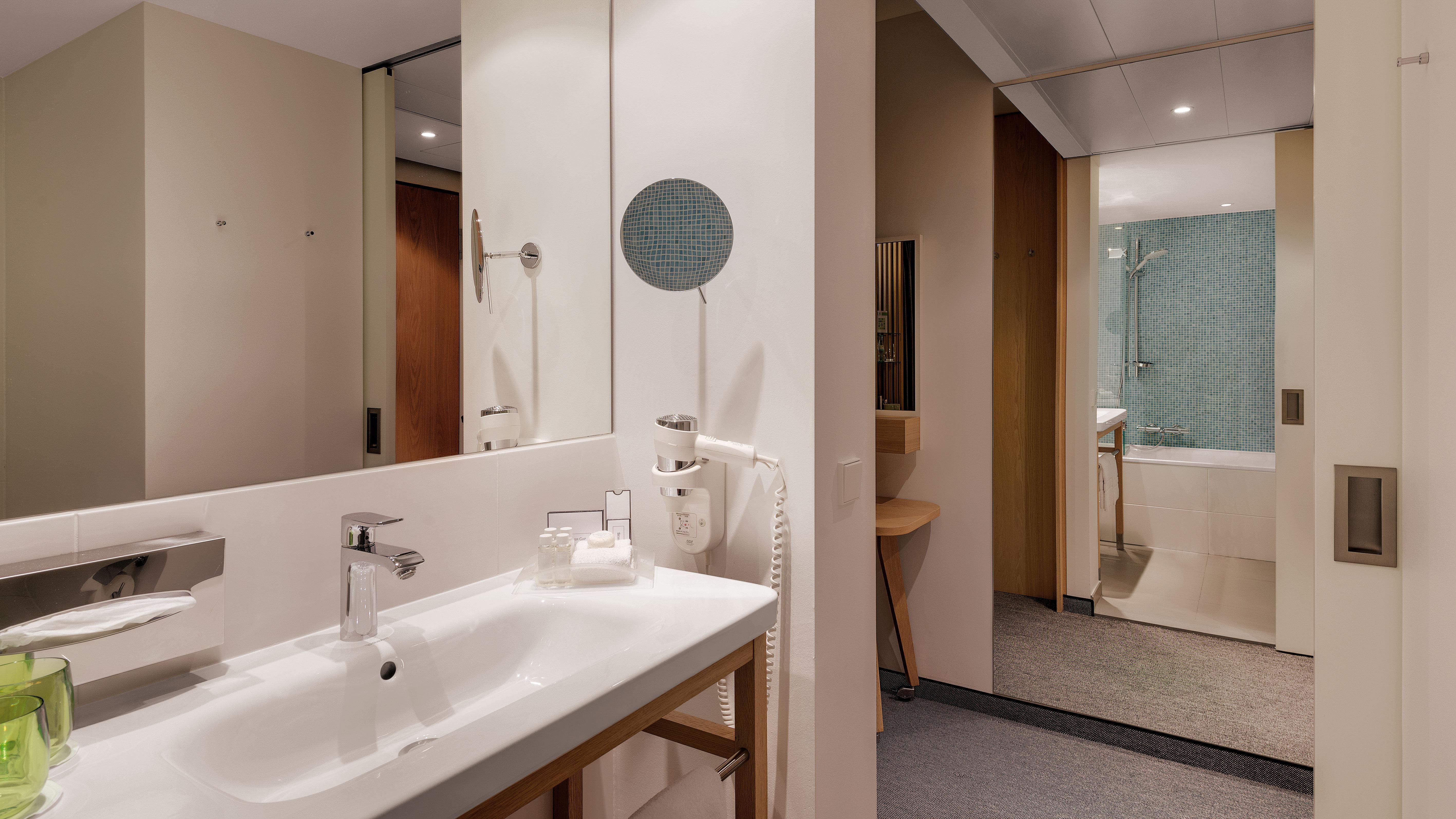 Holiday Inn Frankfurt - Alte Oper By Ihg Frankfurt am Main Exterior photo