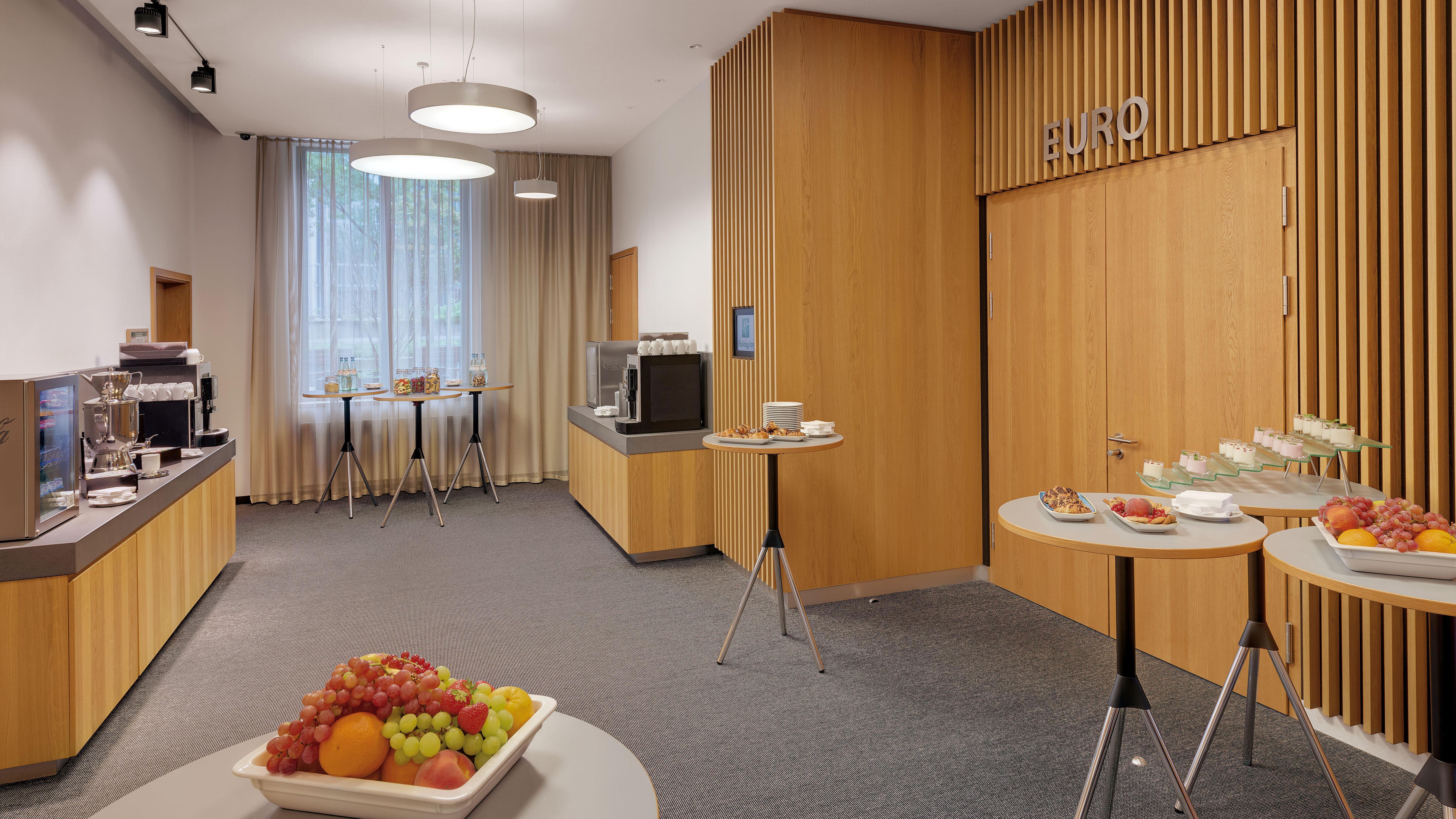Holiday Inn Frankfurt - Alte Oper By Ihg Frankfurt am Main Exterior photo