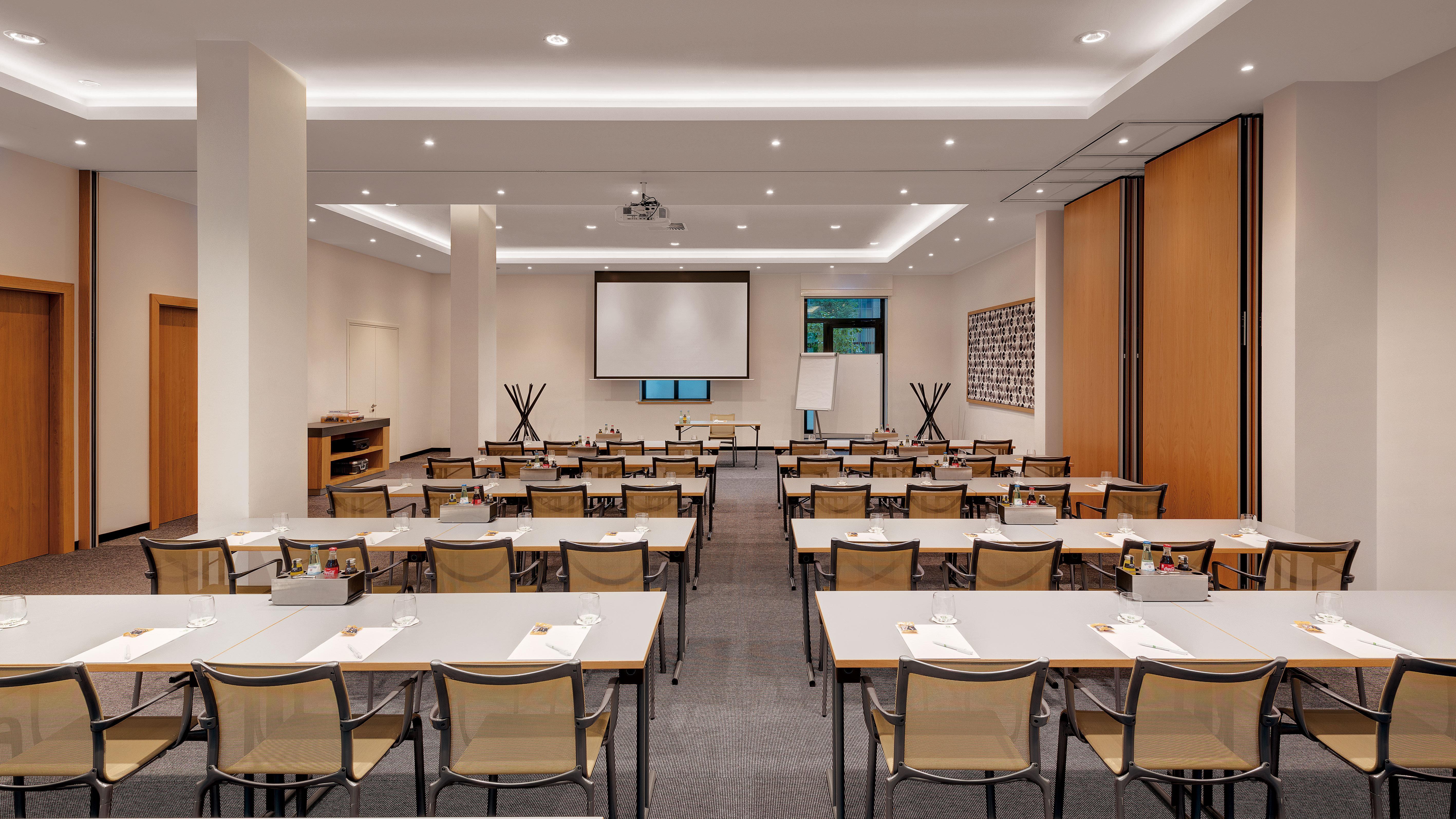 Holiday Inn Frankfurt - Alte Oper By Ihg Frankfurt am Main Exterior photo