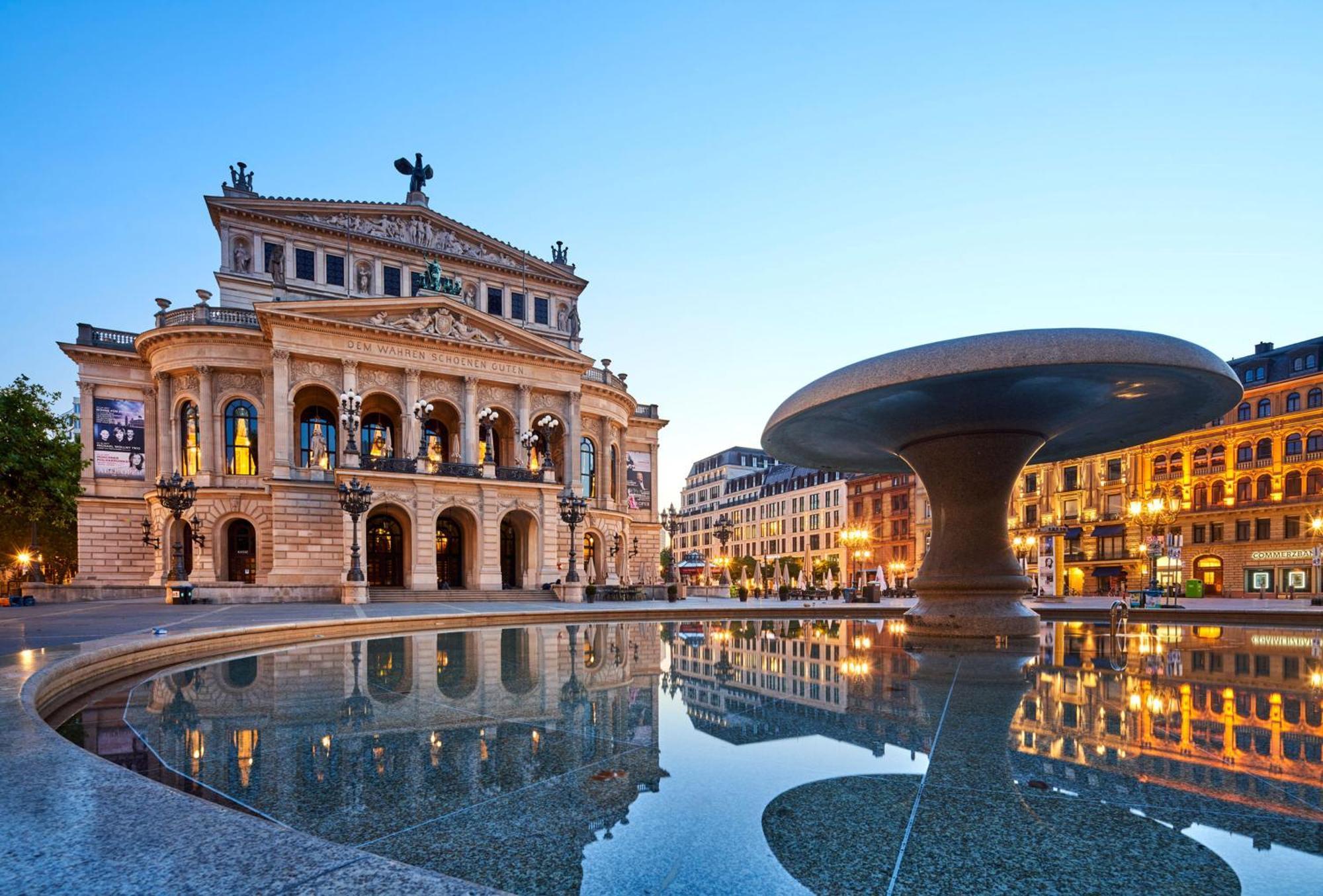 Holiday Inn Frankfurt - Alte Oper By Ihg Frankfurt am Main Exterior photo